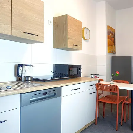 Ring-apartments Orange - 1 Og - Zentrale 1-sz Wohnung, Bis 4 Apartman *